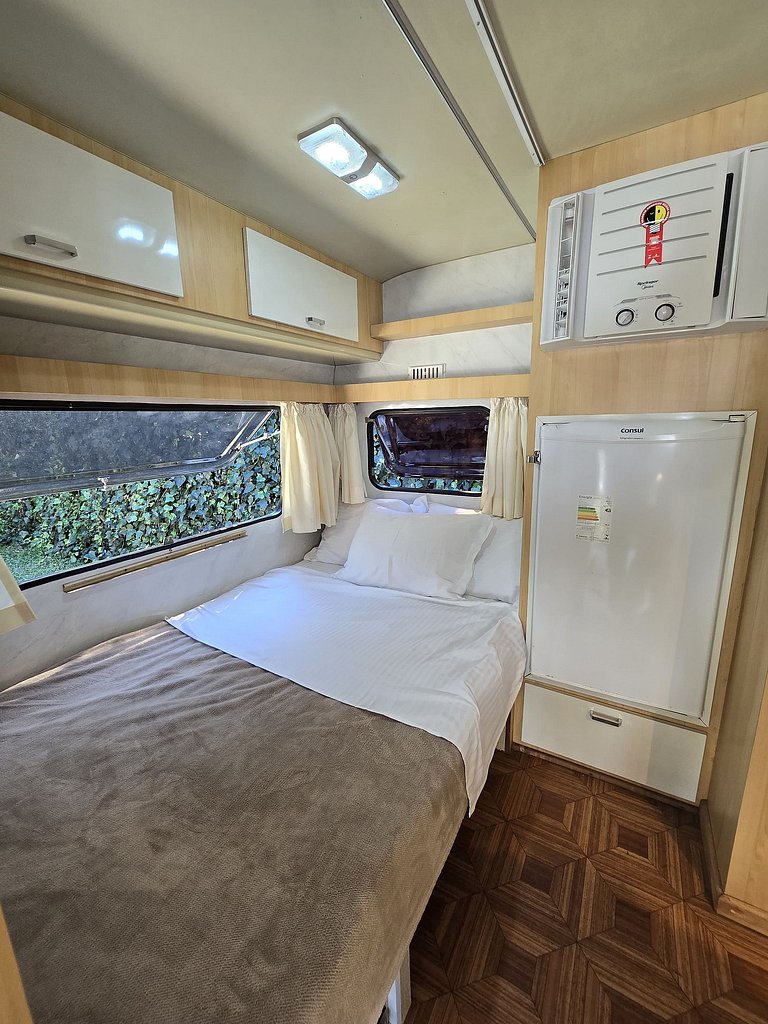 Trailer Rubi 1990