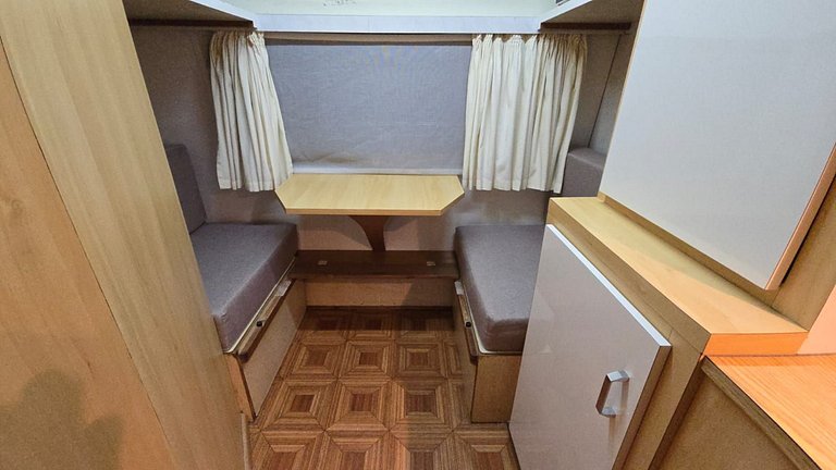 Trailer Rubi 1990