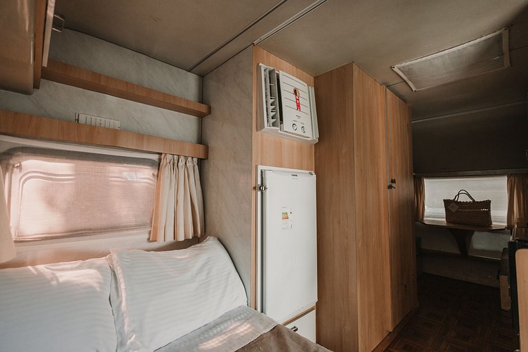Trailer Rubi 1990